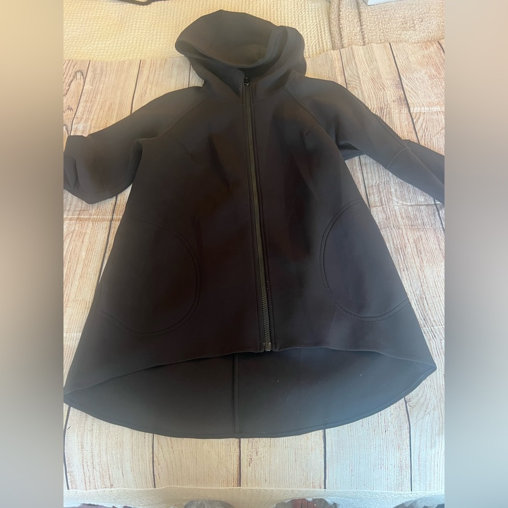 Black lululemon hoodie zip up jacket size 4
